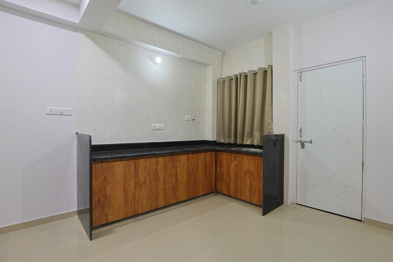 Hotel Monville Group Vadodara Exterior photo