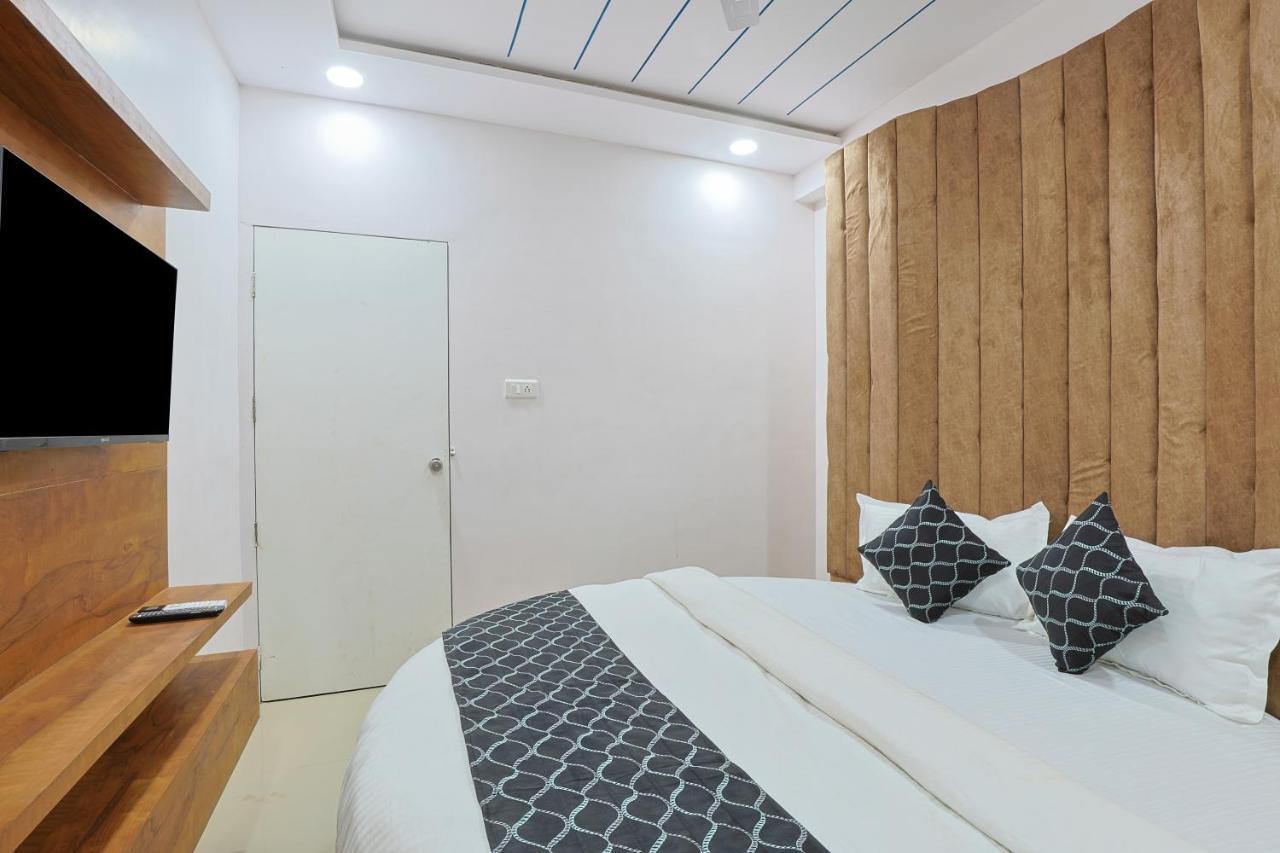 Hotel Monville Group Vadodara Exterior photo