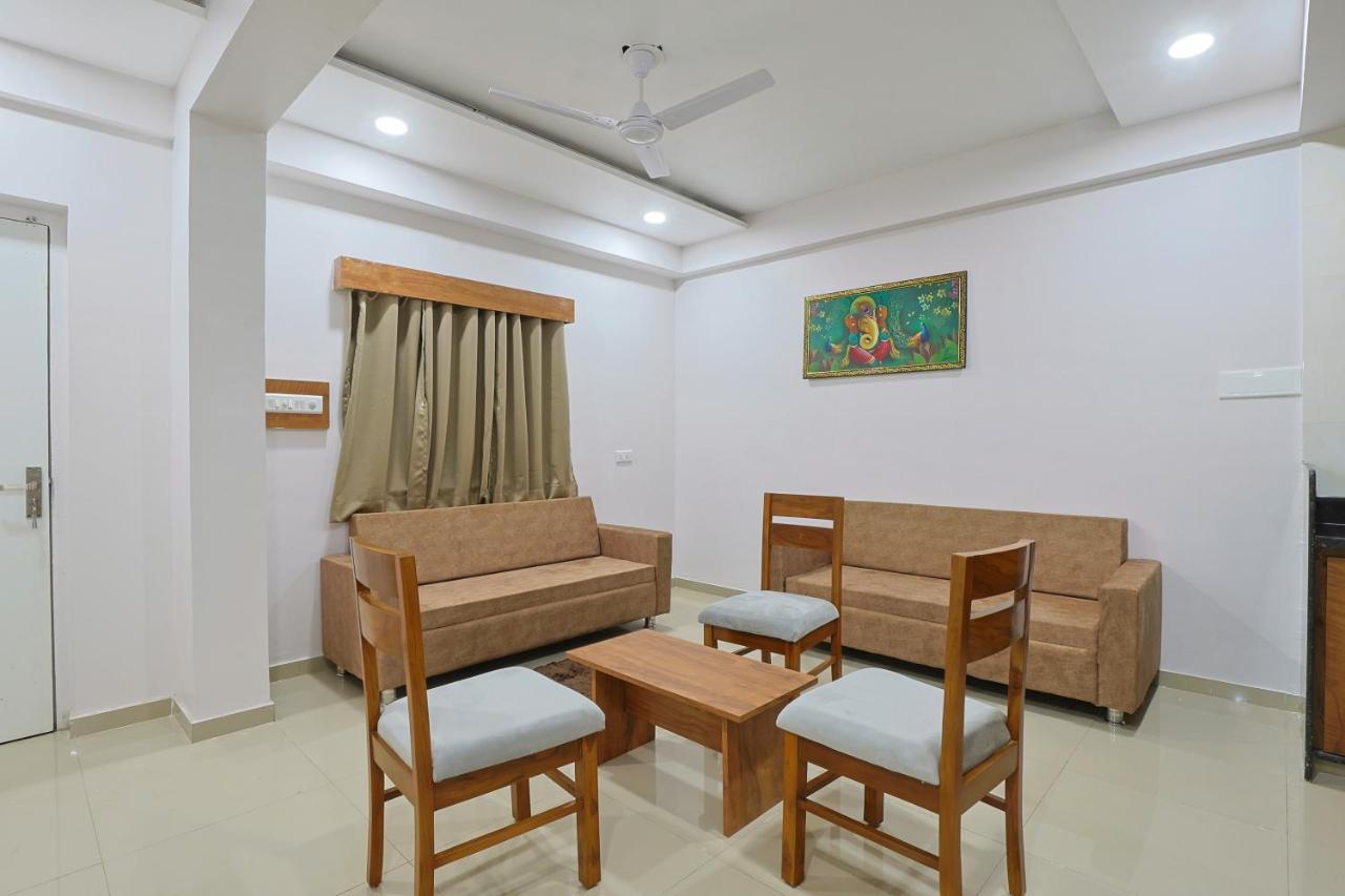 Hotel Monville Group Vadodara Exterior photo