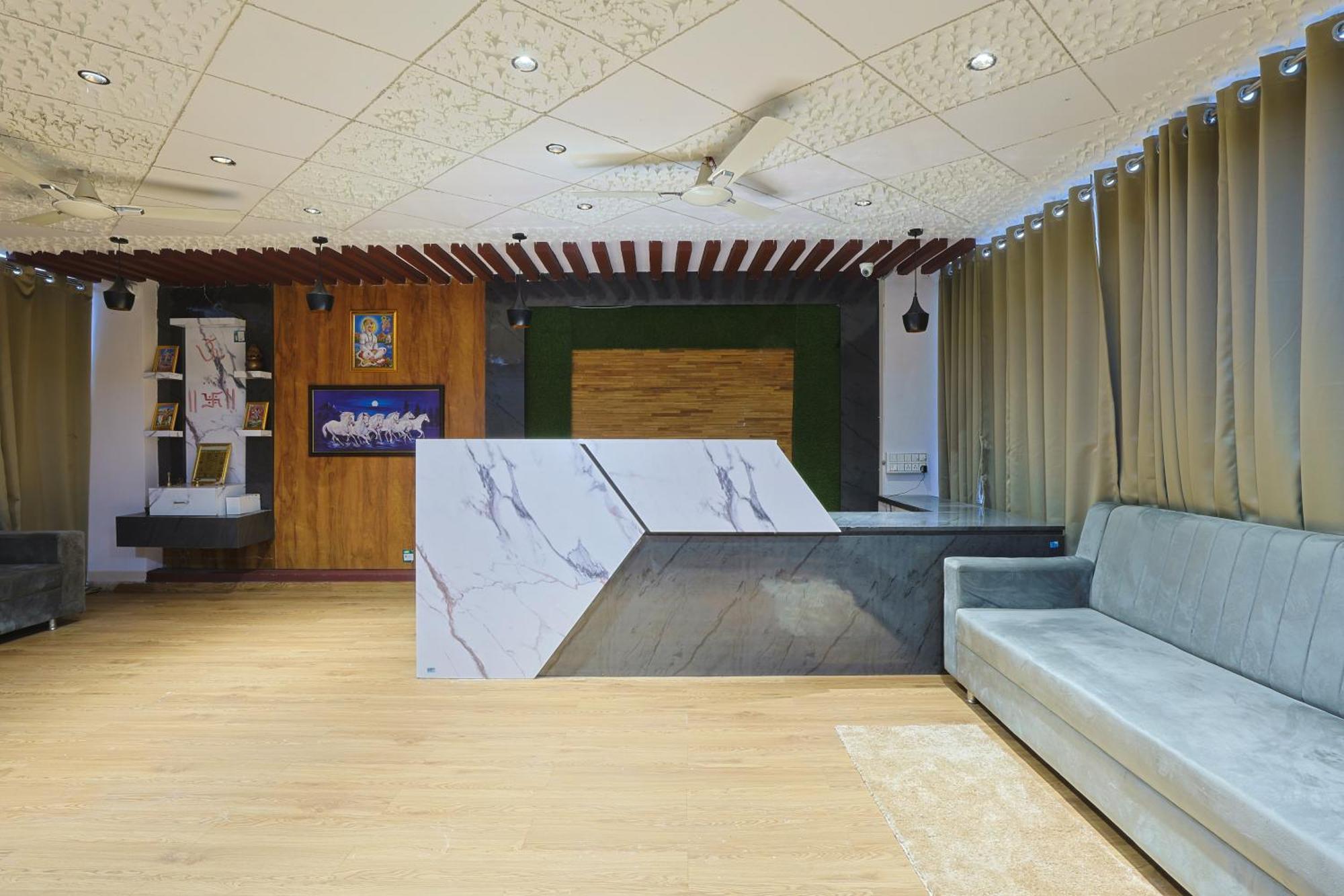 Hotel Monville Group Vadodara Exterior photo
